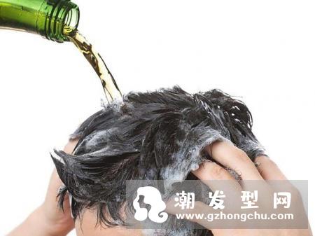 啤酒洗头发有什么好处 真的会让头发长的更快？