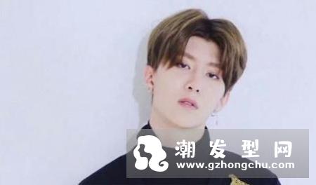 范丞丞头发是什么颜色 发型叫什么名字