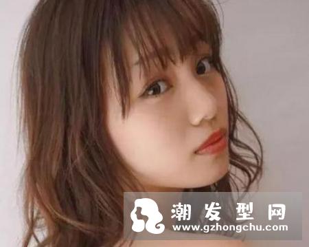 焦糖色头发图片 和棕色头发的区别