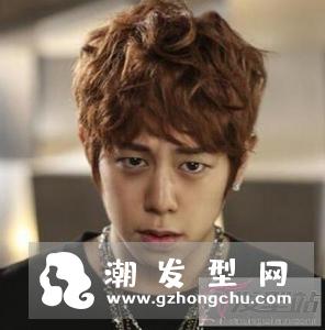 男生短发怎么烫好看 韩式纹理烫短发蓬松瘦脸