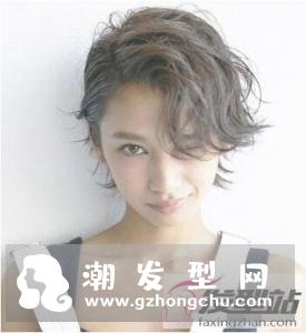 女生好看的短发发型 斜庞克短发塑造中性美