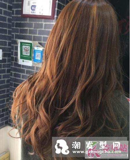 头发像草一样怎么办 教你养出让人有恋爱感的秀发