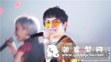 男生弄什么发型阳光帅气 韩式人气发型是首选