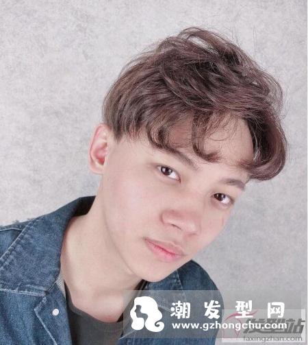 男生中分发型韩版烫 帅气欧爸渐层卷正式解锁