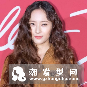 嬉皮士卷刘海怎么弄教程 刘海不卷了怎么办