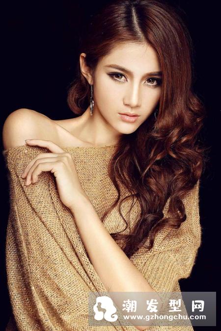 大卷发型图片中长发 散发优雅妩媚女人味