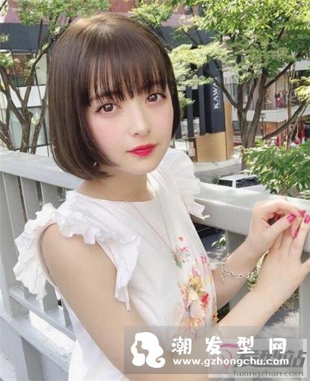 线条感圆弧波波头 一剪会上瘾的减龄短发