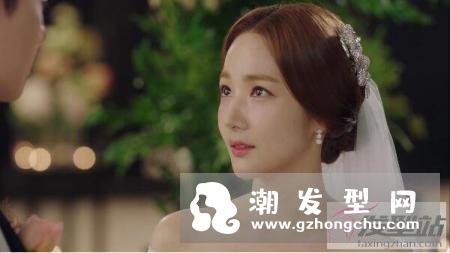 韩式好看结婚新娘妆容造型 学朴敏英结婚妆发10年后回顾绝不后悔！
