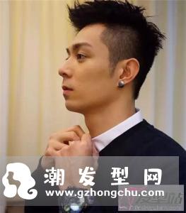 男生露额发型设计 在夏季也能帅一脸