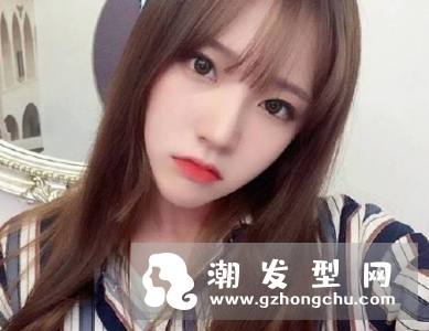 咖啡色长卷发图片 好看的发色推荐
