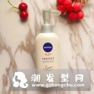 安耐晒粉金瓶好用吗 和金色的区别