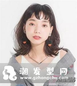 2018流行什么发型 气质纹理感短卷发