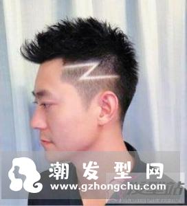 男生个性火箭头发型 帅气酷炫回头率超高
