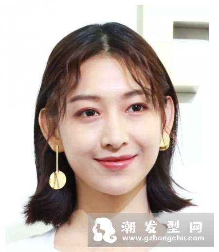 减龄扮嫩刘海图片 洗发前梳头能减少头发脱落吗