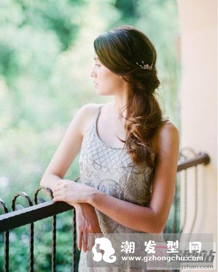 新娘半扎公主头发型 梳最美发型做最美新娘