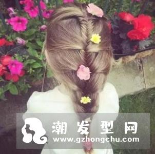 儿童编发发型图片 麻花鱼尾辫怎么扎图解