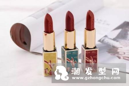 涂完口红唇纹明显怎么预防 怎么抿嘴是正确的