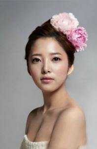 韩国最FEEL的新娘发型 高贵典雅怎容错过