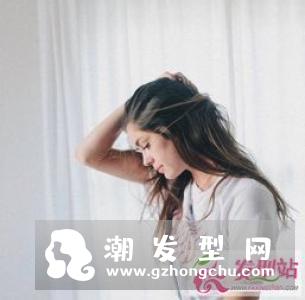 头发出油的解决方法 夏季头发出油正确控油方法