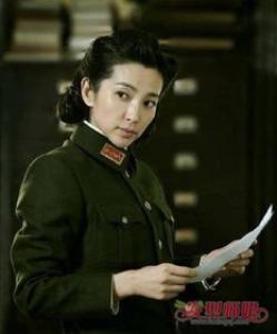穿秀禾服如何选发型 盘发演绎中式复古风