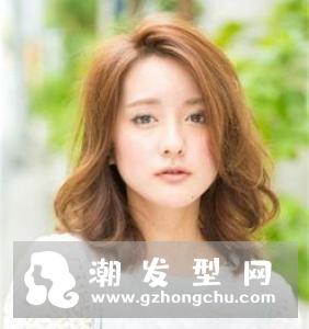 外翻卷发怎么卷 优美灵动修颜必备