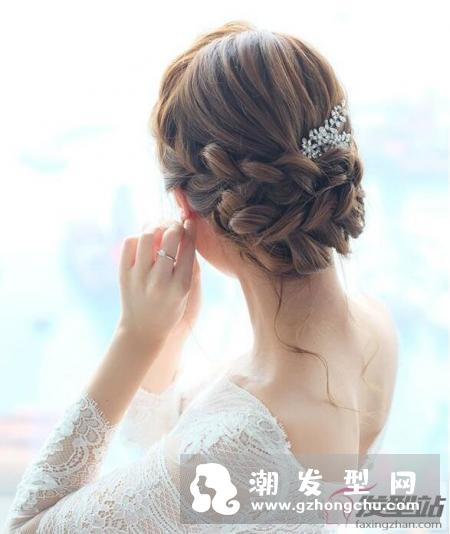 2019流行新娘发型 今年的新娘发型有三大潮流