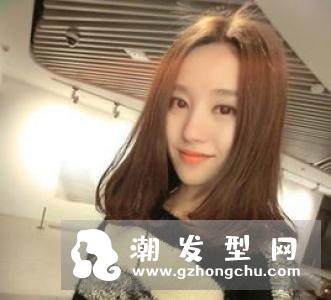 短发梨花头怎么弄好看 蓬松发尾展现妩媚淑女范