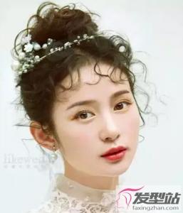 有刘海的新娘发型 百变刘海瘦脸显气质