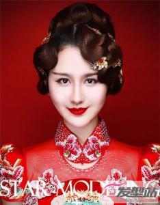 中式秀禾新娘发型 2019新娘发型流行趋势