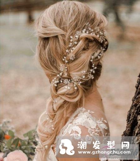 户外婚礼新娘发型设计 新娘、伴娘姐妹赶紧看过来