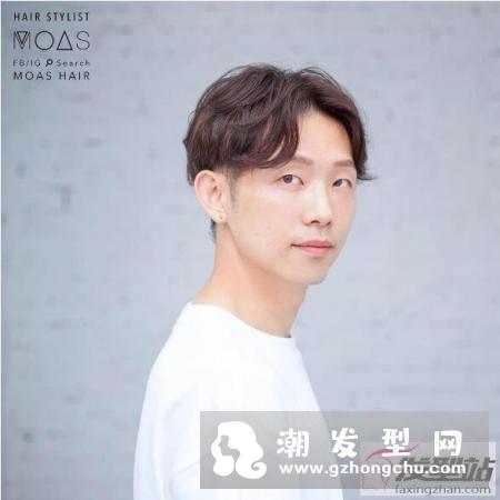 男生千万不要跟风中分？复古潮味中分发型随手拨都有型！