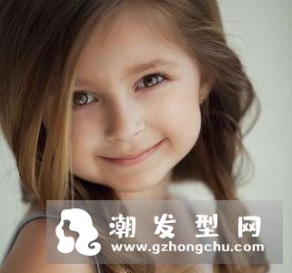 怎么把彩带编进头发里 简单好看的编发发型图片
