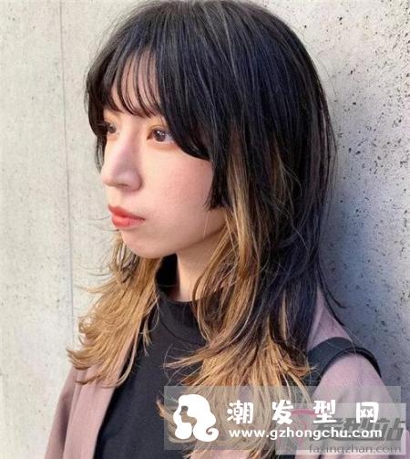 发量少适合什么发型  上短下长层次感显丰盈