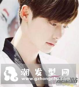 男生鬓角怎么留好看 选对发型帅气度爆表