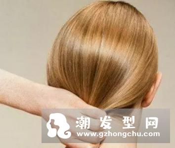 冬天头发保持柔顺的4个方法 防静电防干燥分叉就这么做
