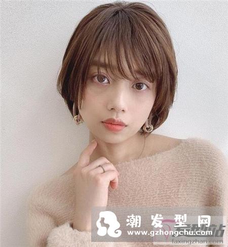 线条感圆弧波波头 一剪会上瘾的减龄短发