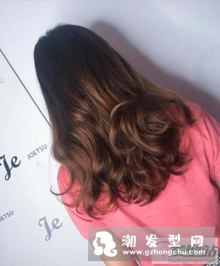 2019流行发型女生 万年不败仙女长卷发回头率女王就是你