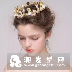戴发饰适合扎什么发型好看 扎发教程介绍