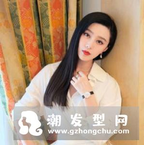 烫黑色卷发会显老吗 减龄又优雅散发女人味