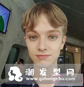 男生八字刘海短发 洋气修颜个性十足