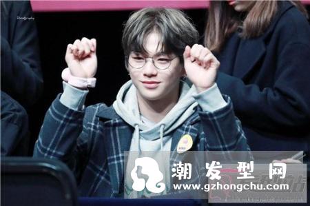 高中生男生适合什么发型 清爽短发帅气利落塑造校园男神