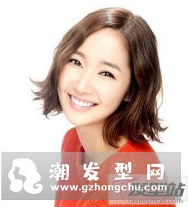 天生自然卷剪什么短发 扬长避短做时尚俏佳人