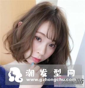 最流行的短卷发 慵懒齐肩小卷短发更优雅气质