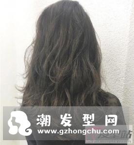 灰色调空气感卷发 冷咖冷灰色冷艳风