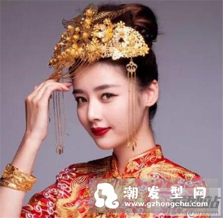 传统经典中式新娘发型 高贵端庄新娘妆发图片