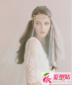 带头纱的新娘婚纱照发型 只为做他眼中最美的女神
