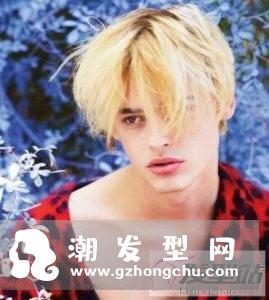 男生颧骨突出适合什么发型 帅气发型不仅时尚还修颜