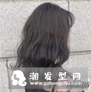 黑头发适合什么卷 最显年轻的卷发设计