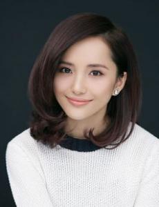 可爱型卷发发型女 减龄显嫩女生卷发发型