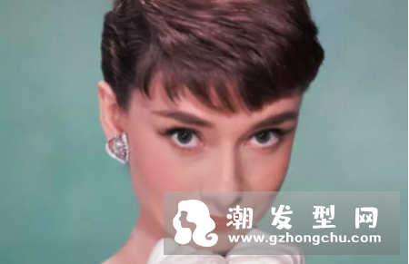 减龄扮嫩刘海图片 洗发前梳头能减少头发脱落吗